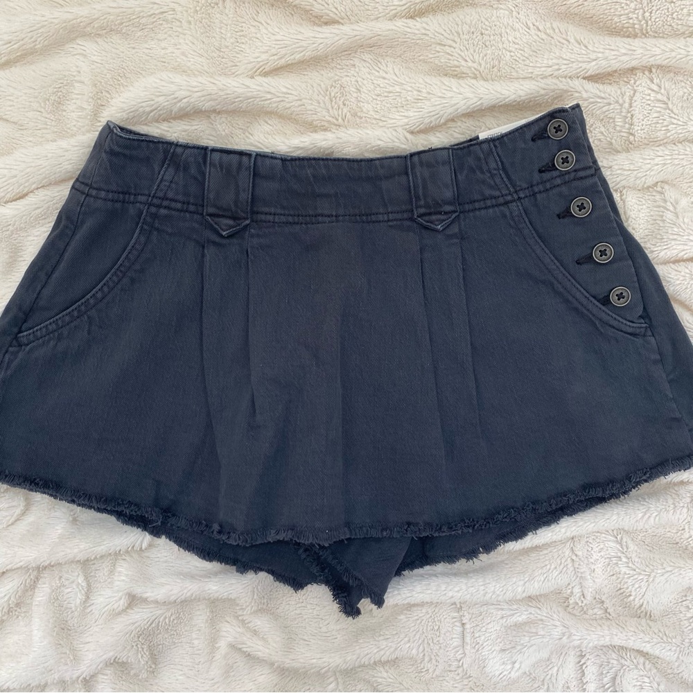 NWT American Eagle black denim stretch mini skort Sz 4